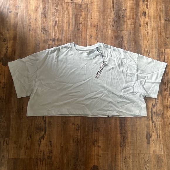 ASOS 4505 Women's Light Blue Boxy Oversized Cropped Tee Size Large NWT - Picture 1 of 3